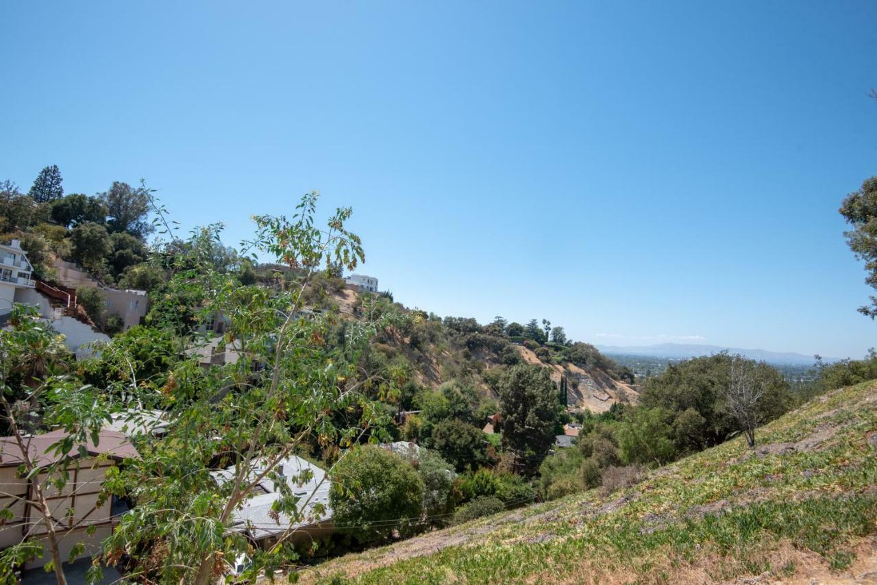 Modern Guest House Nestled In The Hollywood Hills With Huge Deck And Wow Views! ลอสแอนเจลิส ภายนอก รูปภาพ