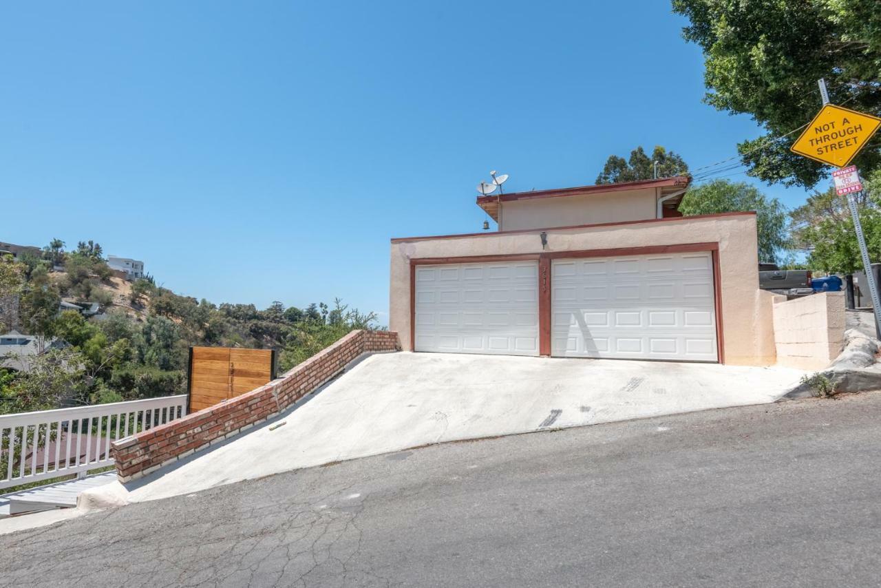 Modern Guest House Nestled In The Hollywood Hills With Huge Deck And Wow Views! ลอสแอนเจลิส ภายนอก รูปภาพ